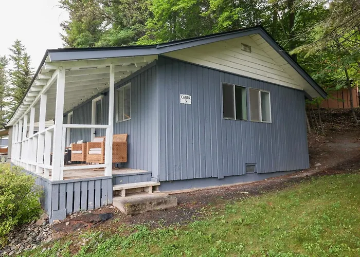 Wilderness West Resort Cabin 5