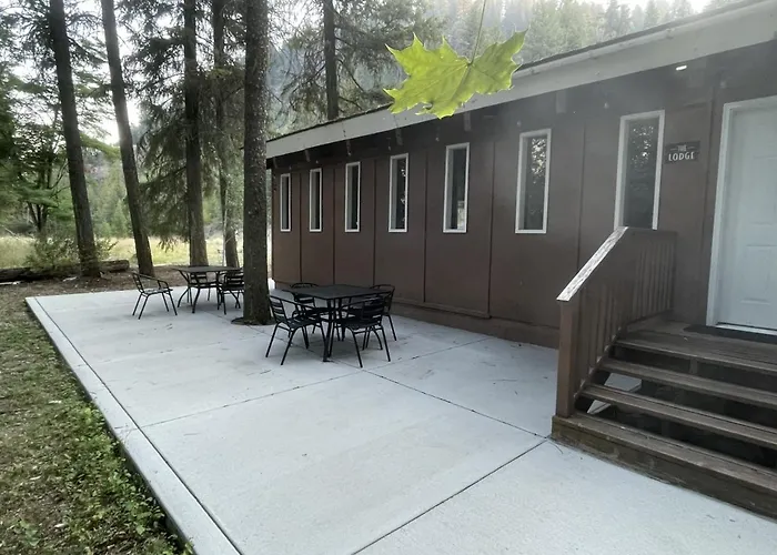 Wilderness West Resort Cabin 3